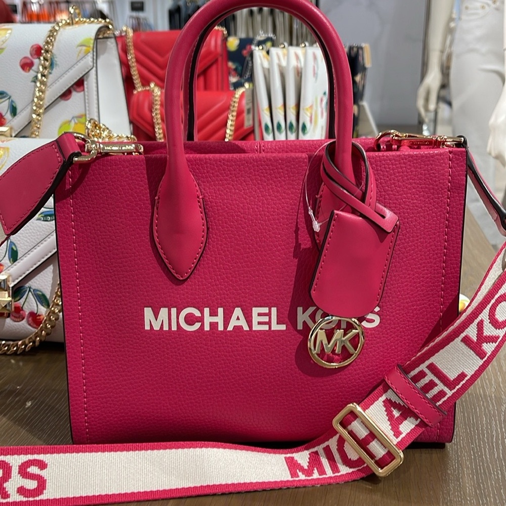 Michael Kors Mirella Small Pebbled Leather Shopper Crossbody XBODY Bag MK
NWT - Picture 7 of 16